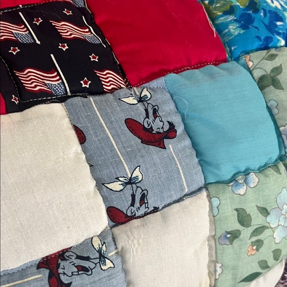 HANDMADE Patchwork Quilt with Multicolor Design puffy Colorful - Picture 9 of 10